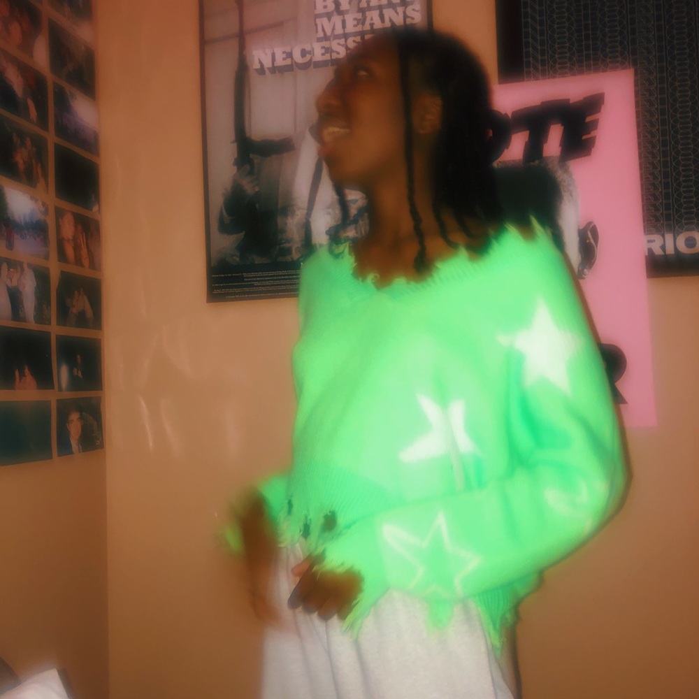 Neon sweater with white stars